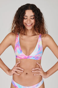 Tide + Seek Sustainable swimwear model wearing Rosie Woods X Tide + Seek - Triangle Plunge Bikini Top